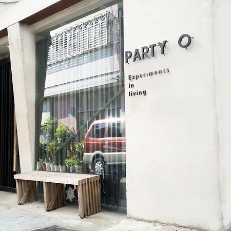 Partyo Hostel Đài Trung Ngoại thất bức ảnh