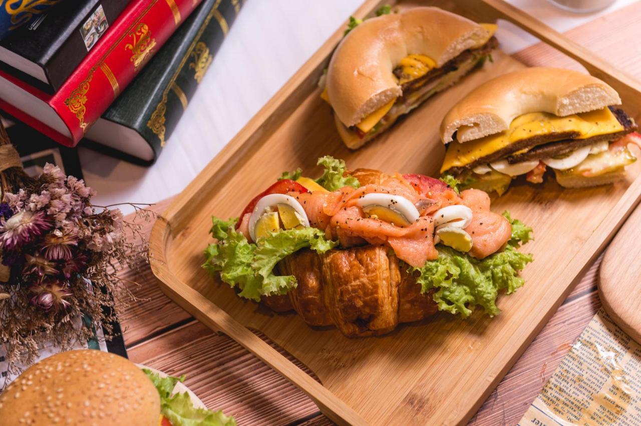 Partyo Hostel Đài Trung Ngoại thất bức ảnh