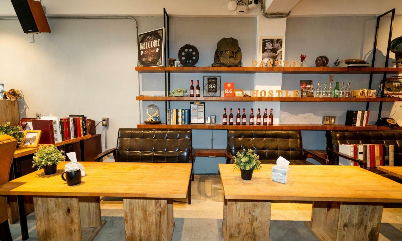 Partyo Hostel Đài Trung Ngoại thất bức ảnh